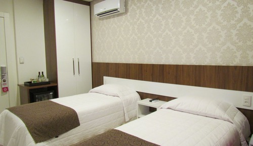 Deluxe Twin Room (APARTAMENTO DUPLO SOLTEIRO)