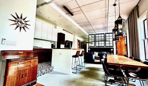 Executive Studio