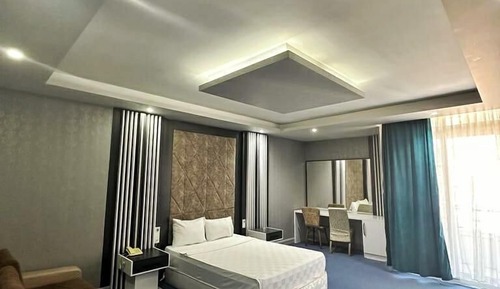 Basic Double Room, 1 Double or 2 Twin Beds