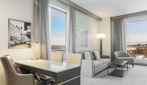 Suite, 2 Queen Beds, Corner