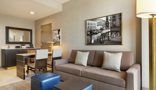Suite, 2 Queen Beds, Accessible (Hearing)