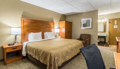 Standard Room, 1 Queen Bed, Accessible, Non Smoking