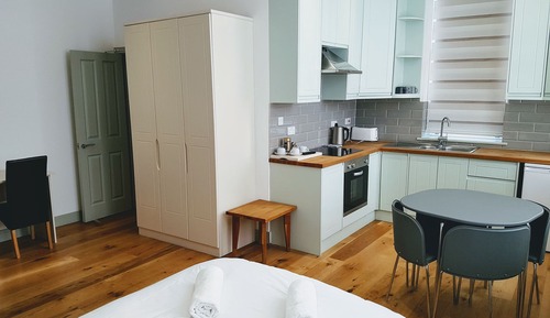 Comfort Studio, Ensuite (With Fully Fitted Kitchen)