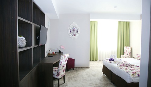 Suite (Prestige)