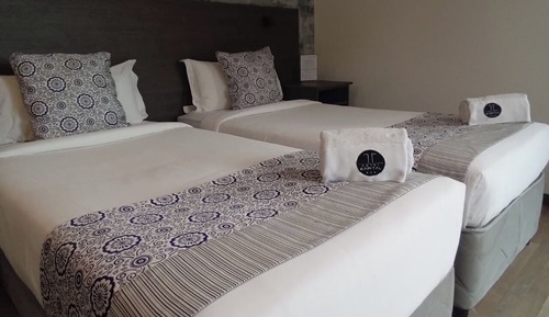 Standard Twin Room