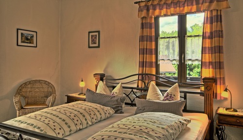 Traditional Twin Room, Courtyard Area (Room 3)