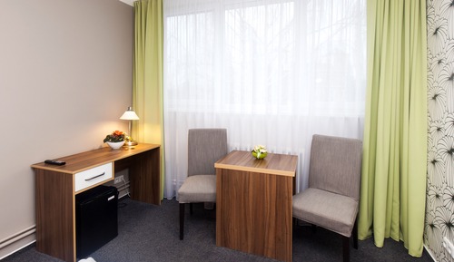 Comfort Single Room, 1 Twin Bed, Refrigerator, City View