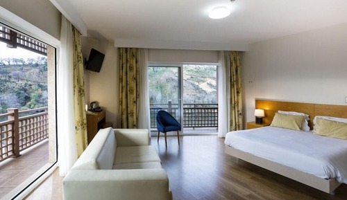 Family Room, River View