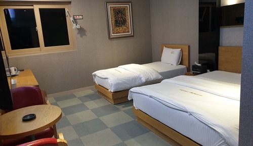 Business Twin Room