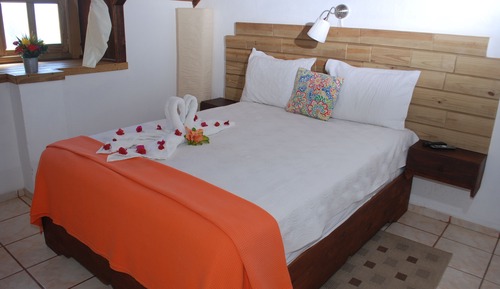 Double Room, 1 Queen Bed, Garden View