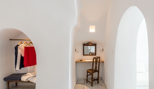 Swallows'Nest Suite, Plunge Pool, Caldera View