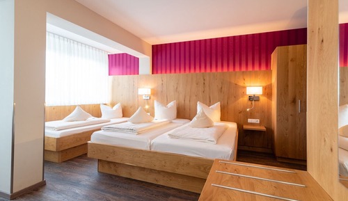 Comfort Triple Room