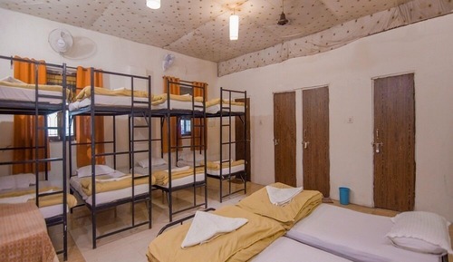 Shared Dormitory (10 beds)