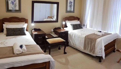 At 29 Columba Room 4 (Twin)
