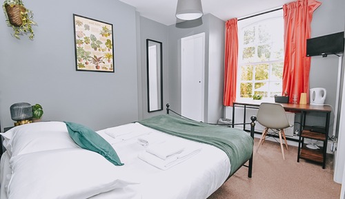 Standard Double Room, Ensuite