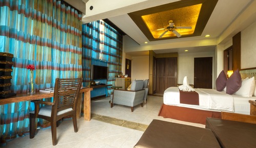 Executive Room, 1 Queen Bed (Thyme Room)