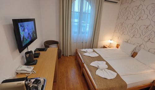 Classic Double Room