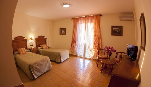 Standard Double Room, Valley View