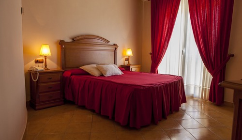 Suite, Valley View