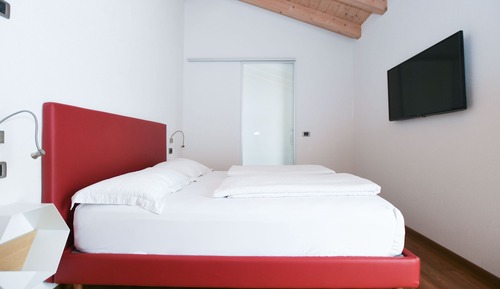 Superior Suite, Vineyard View