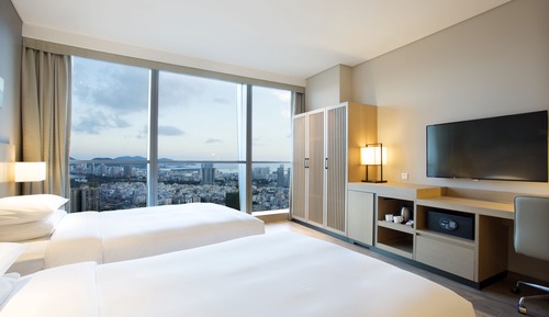 Ocean View Two Twin Beds