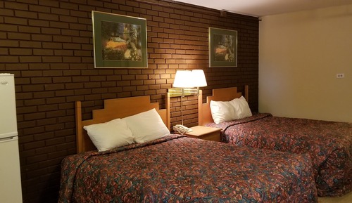 Basic Single Room, 1 King Bed