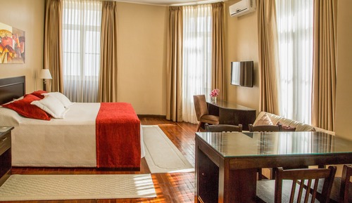 Deluxe Suite, 1 King Bed