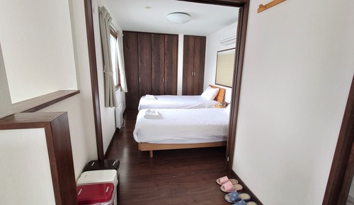 1 Bedroom Holiday Home
