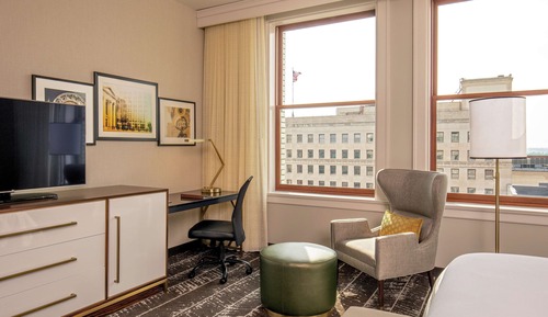 Room, 1 King Bed, Accessible (Roll-In Shower)