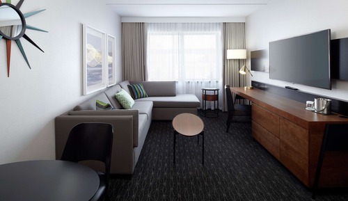 Suite, 1 King Bed