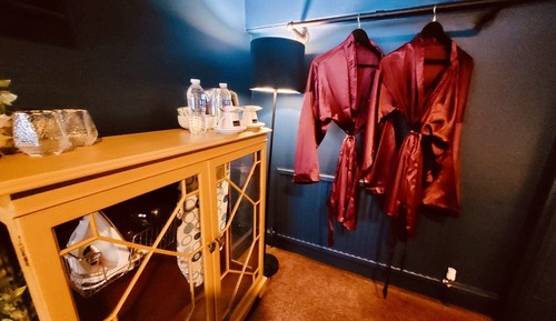 Twin Room, Ensuite