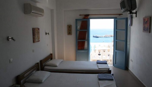 Studio, Sea View