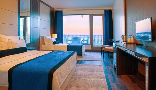 Comfort Triple Room
