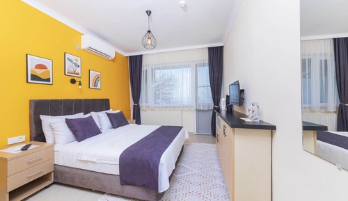 Kiraz Otel, Tek Büyük Yatakli Oda (Deniz Manzarali)
