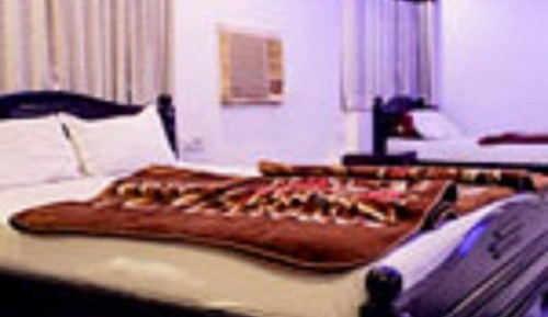 A/C Sofa Cum Bed Room