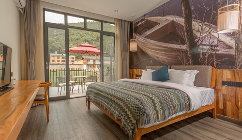 Romantic Room, Balcony, Garden Area