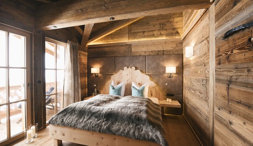 Deluxe Chalet