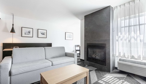 Suite, 1 King Bed, Fireplace