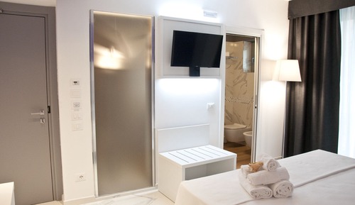 Deluxe Double Room, 1 Queen Bed, Ensuite, Sea View