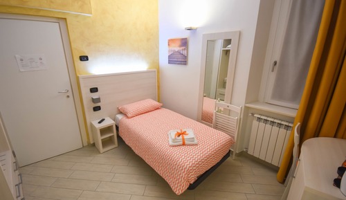 Basic Double Room, 1 Double Bed