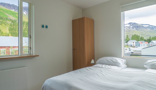 Double or Twin Room, Shared Bathroom