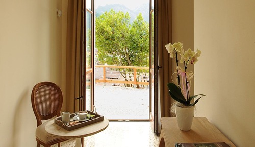 Classic Double or Twin Room, Garden View