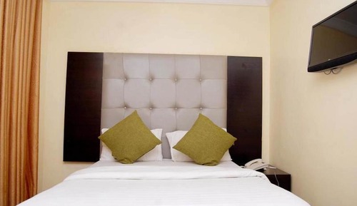 Standard Suite