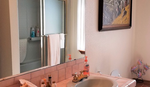 Standard Double Room, Private Bathroom (Geronimo)