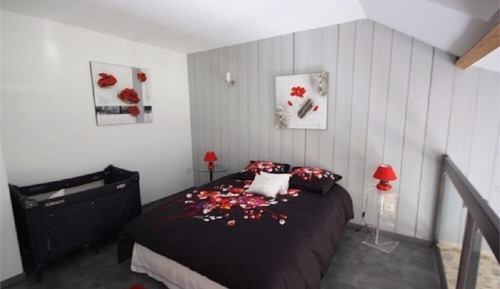 Suite (Hotonnes)