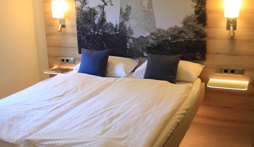 Economy Double Room, 1 Queen Bed