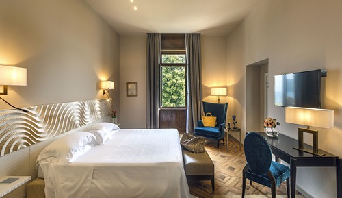 Suite, Lakeside