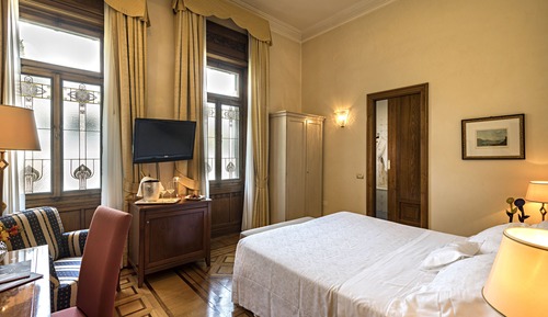 Classic Double Room