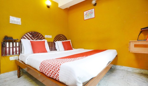 Double Room, 1 Queen Bed