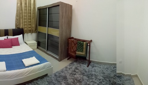 Comfort Room, 3 Bedrooms, Garden View